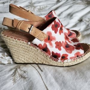 Toms Wedges Poppy - size 7